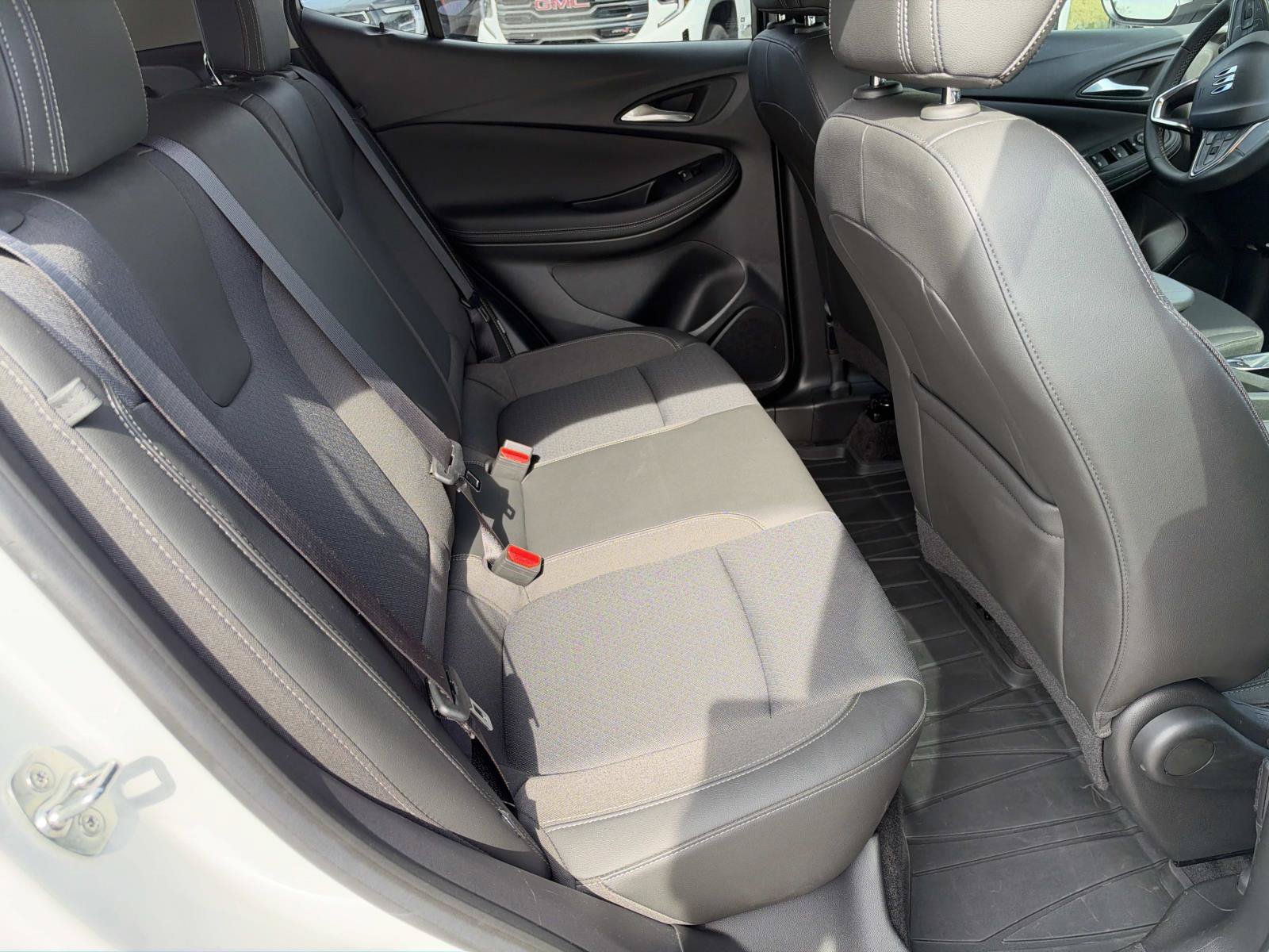 Used 2024 Buick Encore GX Preferred FWD image 31