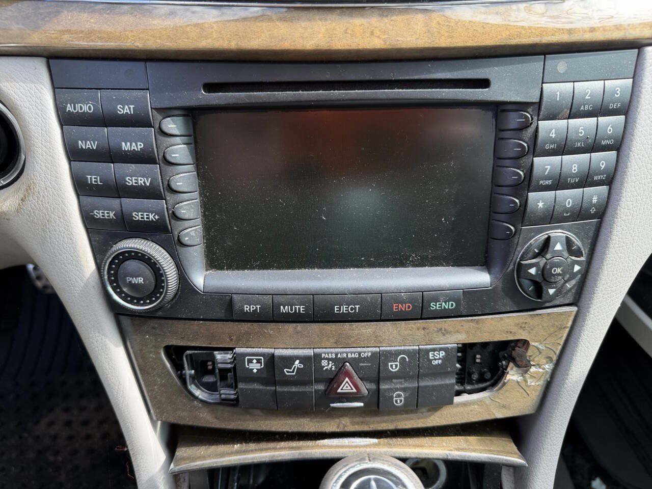 Used 2008 Mercedes-Benz E 350 4MATIC Sedan image 34