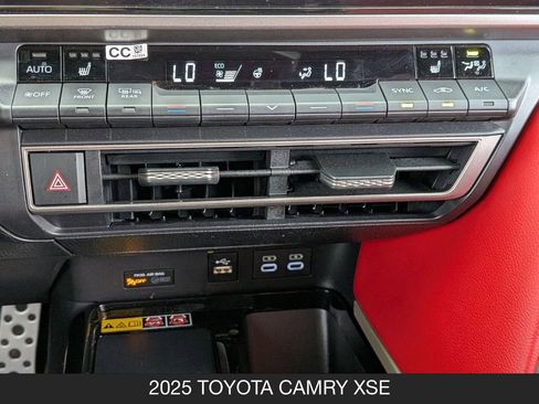 Used 2025 Toyota Camry XSE FWD image 27