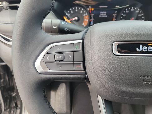 New 2026 Jeep Compass Latitude image 23