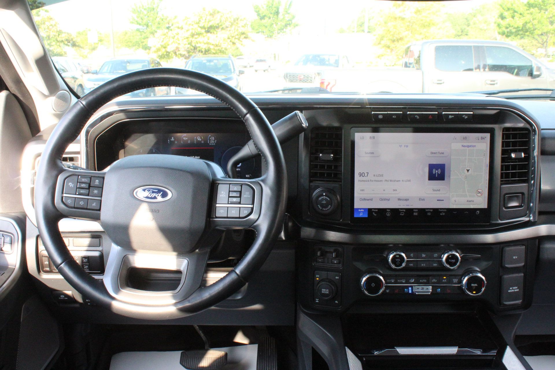 Used 2023 Ford F250 Lariat w/ Lariat Ultimate Package AWD/4WD image 30