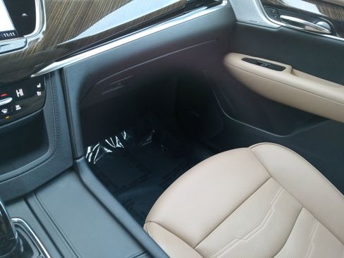 Used 2025 Cadillac XT6 Premium Luxury w/ Platinum Package image 19