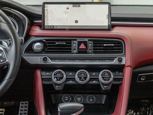 Used 2023 Genesis G70 2.0T w/ Sport Prestige Package image 7