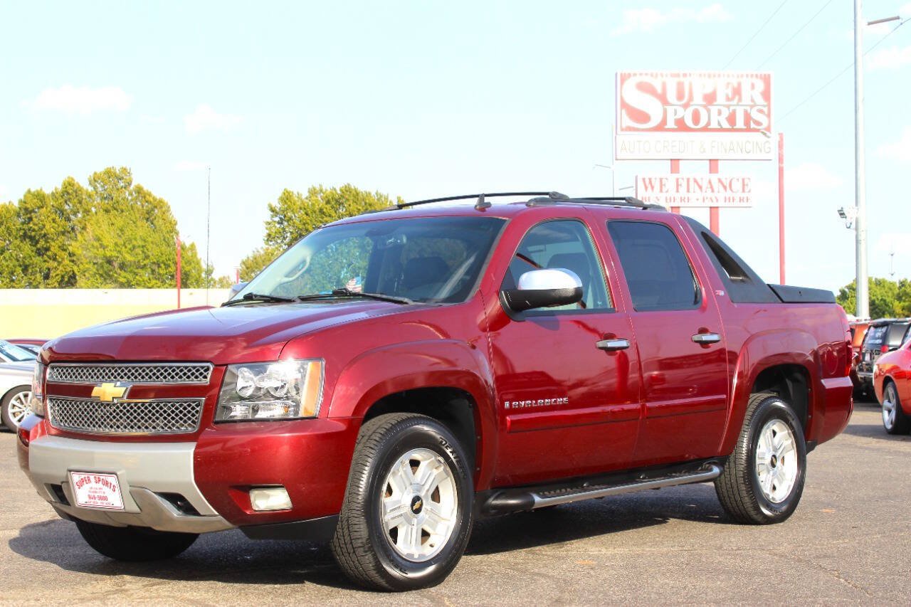 Used 2008 Chevrolet Avalanche LT w/ LT Preferred Equipment Group AWD/4WD image 7