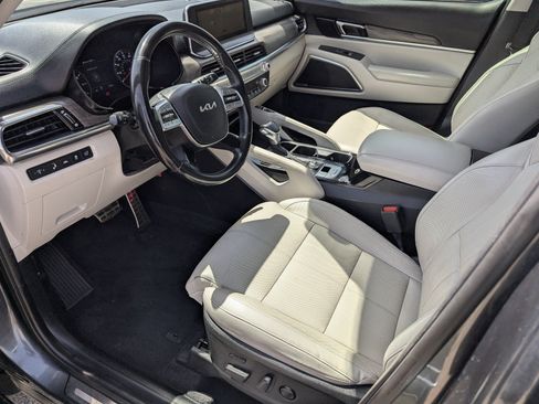 Used 2022 Kia Telluride SX w/ Towing Package FWD image 10