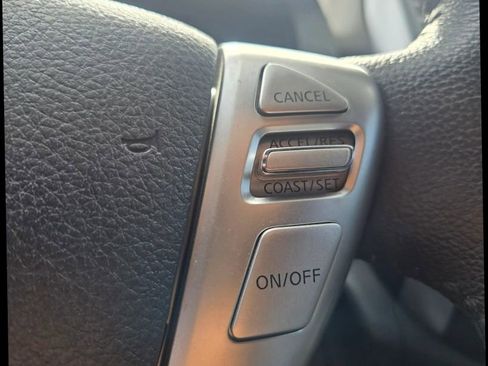 Used 2014 Nissan Versa Note SV w/ Sport Value Package image 21