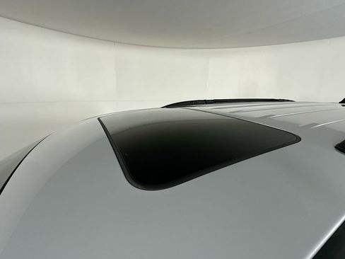 Certified 2024 Dodge Durango SXT image 33