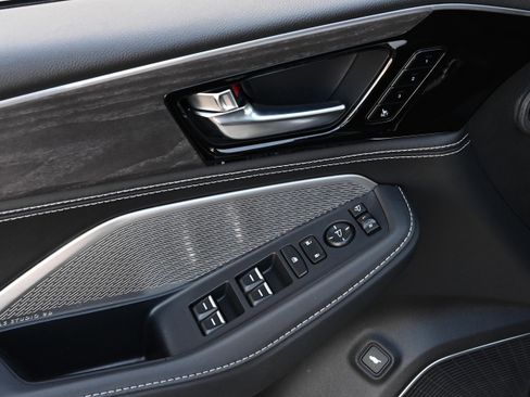 Used 2024 Acura MDX SH-AWD w/ Advance Package image 30