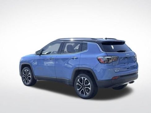 Certified 2022 Jeep Compass Limited AWD/4WD image 9