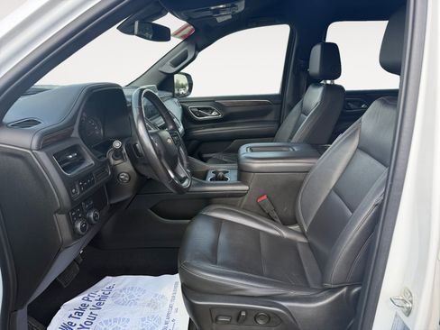 Used 2021 Chevrolet Suburban LT w/ Luxury Package AWD/4WD image 9