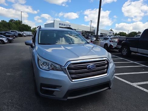 Used 2019 Subaru Ascent Premium w/ Popular Package #2 AWD/4WD image 5