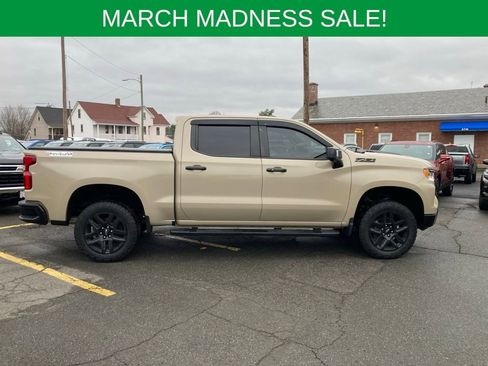 Used 2022 Chevrolet Silverado 1500 LT Trail Boss w/ LT Trail Boss Premium Package image 8