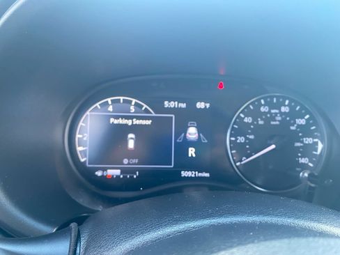 Used 2021 Nissan Kicks SR FWD image 29