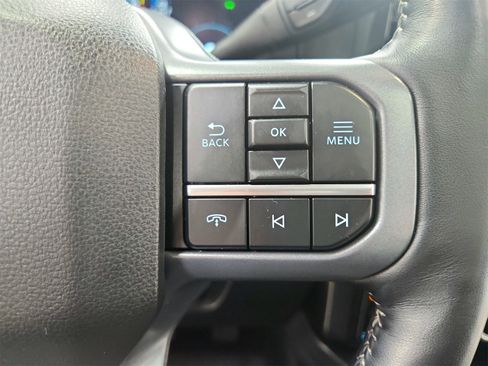 Used 2024 Ford F250 Lariat w/ Chrome Package image 24