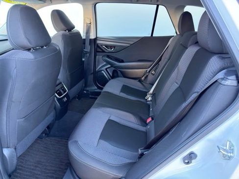 Used 2025 Subaru Outback Premium image 22