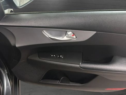 Used 2024 Kia Forte LX FWD image 18