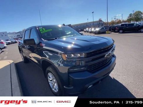 Used 2021 Chevrolet Silverado 1500 RST image 2