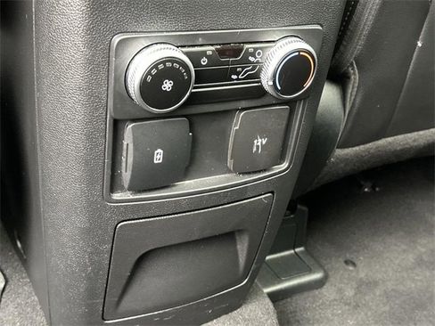 Used 2024 Ford Explorer ST-Line w/ Class IV Trailer Tow Package image 43