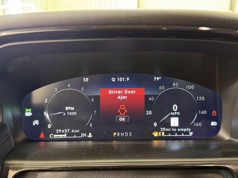 Used 2023 Lincoln Nautilus AWD w/ Premium Package image 16