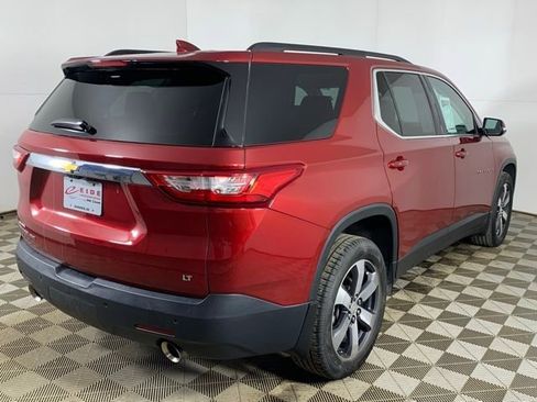 Used 2019 Chevrolet Traverse LT w/ LT Premium Package image 6