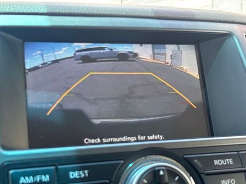 Used 2014 Nissan Armada Platinum w/ 2nd Row Captain Seat Package RWD image 12