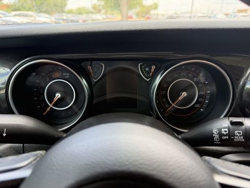 Used 2019 Jeep Wrangler Unlimited Sport AWD/4WD image 17