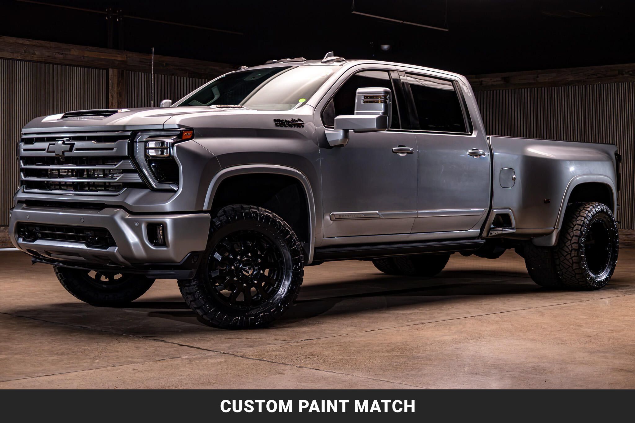 Used 2024 Chevrolet Silverado 3500 High Country w/ High Country Premium Package AWD/4WD image 4