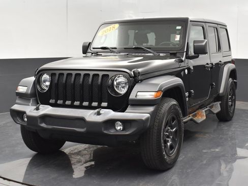 Used 2018 Jeep Wrangler Unlimited Sport AWD/4WD image 13