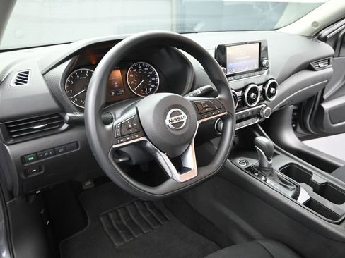 Used 2023 Nissan Sentra S FWD image 18