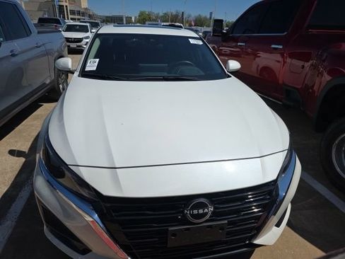 Used 2024 Nissan Altima 2.5 SL image 8