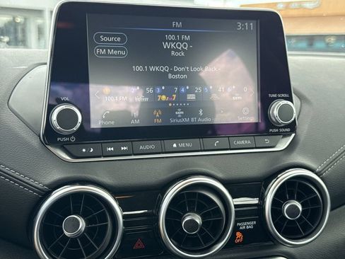 Used 2024 Nissan Sentra SV FWD image 27