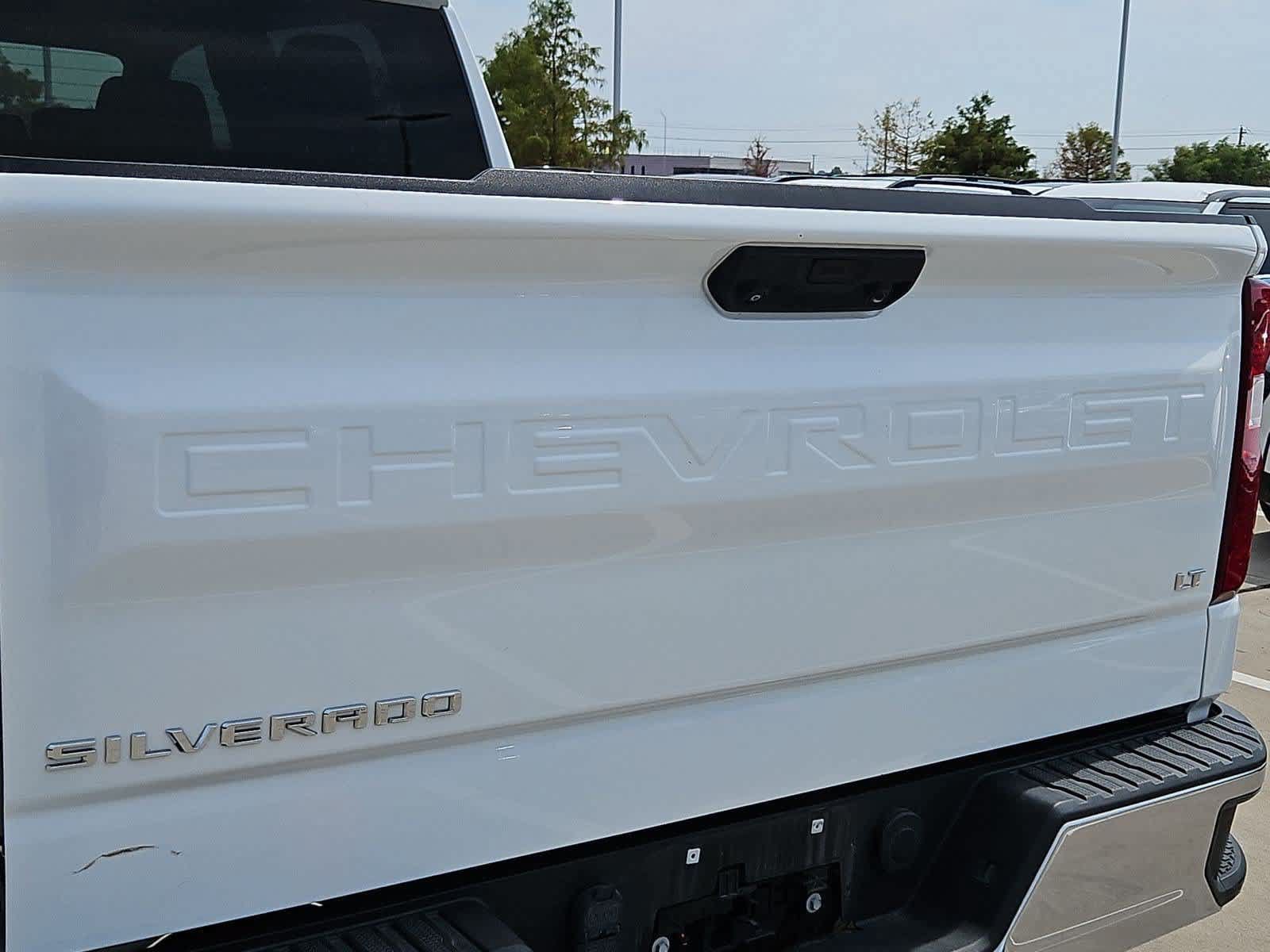 Used 2022 Chevrolet Silverado 1500 LT w/ Protection Package RWD image 11