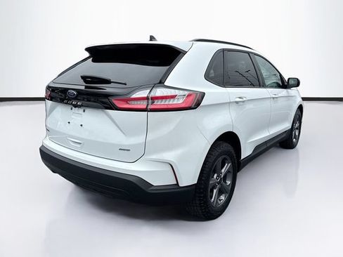Certified 2023 Ford Edge SEL w/ Sport Appearance Package AWD/4WD image 9