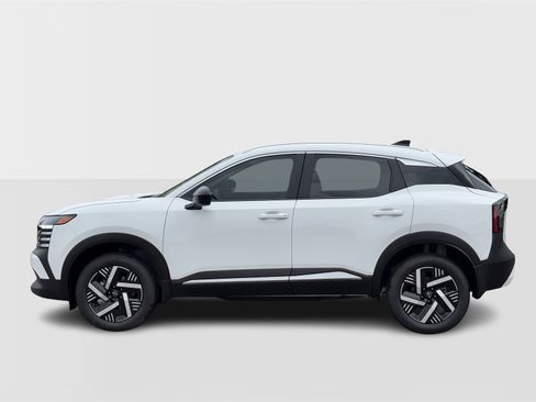 New 2026 Nissan Kicks SV image 2
