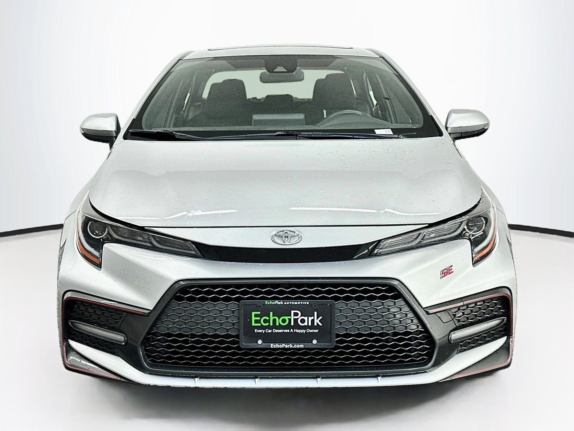 Used 2022 Toyota Corolla SE w/ SE Premium Package FWD image 2