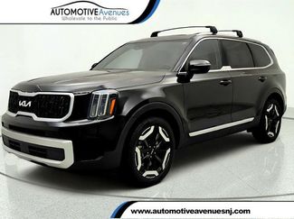 Used 2024 Kia Telluride EX w/ EX Captain's Chair Package FWD video 1