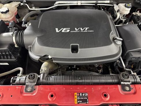 Used 2021 Chevrolet Colorado Z71 w/ Safety Package AWD/4WD image 44