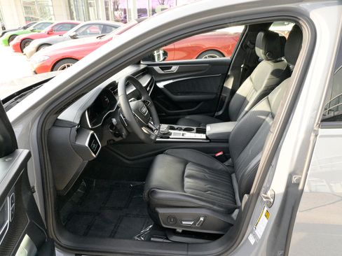 Used 2025 Audi RS 6 performance image 17