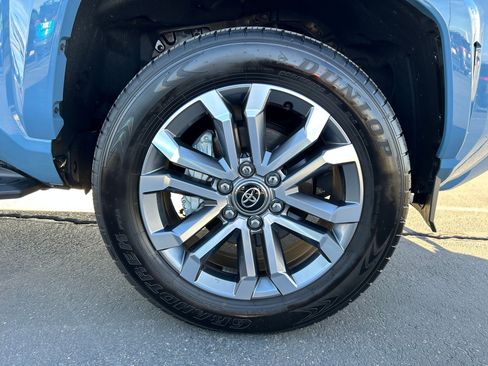 Certified 2025 Toyota 4Runner Limited w/ Tow Technology Package image 30