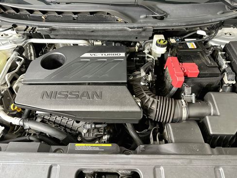 Used 2023 Nissan Rogue SV FWD image 31