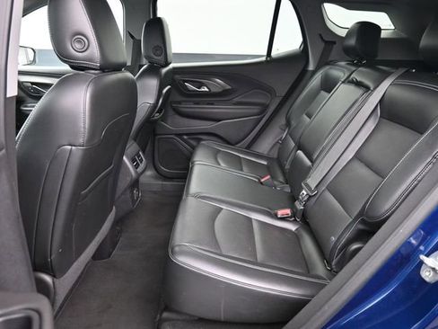 Used 2023 GMC Terrain SLT image 28