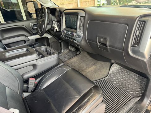 Used 2015 Chevrolet Silverado 2500 LT w/ LT Convenience Package image 28