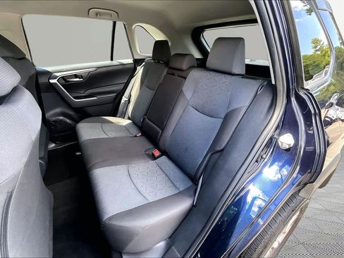 Certified 2025 Toyota RAV4 XLE AWD/4WD image 21
