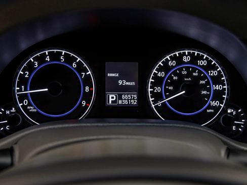 Used 2015 INFINITI Q40 image 22