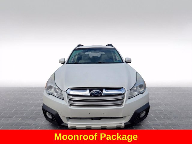 Used 2014 Subaru Outback 2.5i Limited w/ Moonroof Package AWD/4WD image 2