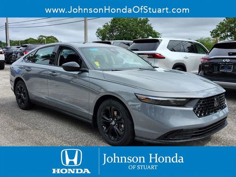 New 2025 Honda Accord SE image 1