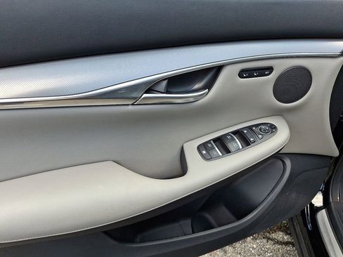 Used 2023 INFINITI QX50 Luxe AWD/4WD image 13