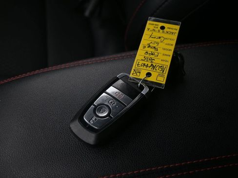 Used 2025 Ford Escape ST-Line image 21