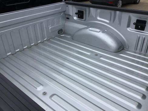 Used 2016 Ford F150 Lariat image 15