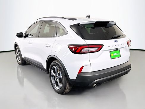 Used 2025 Ford Escape ST-Line w/ Tech Pack #1 FWD image 7